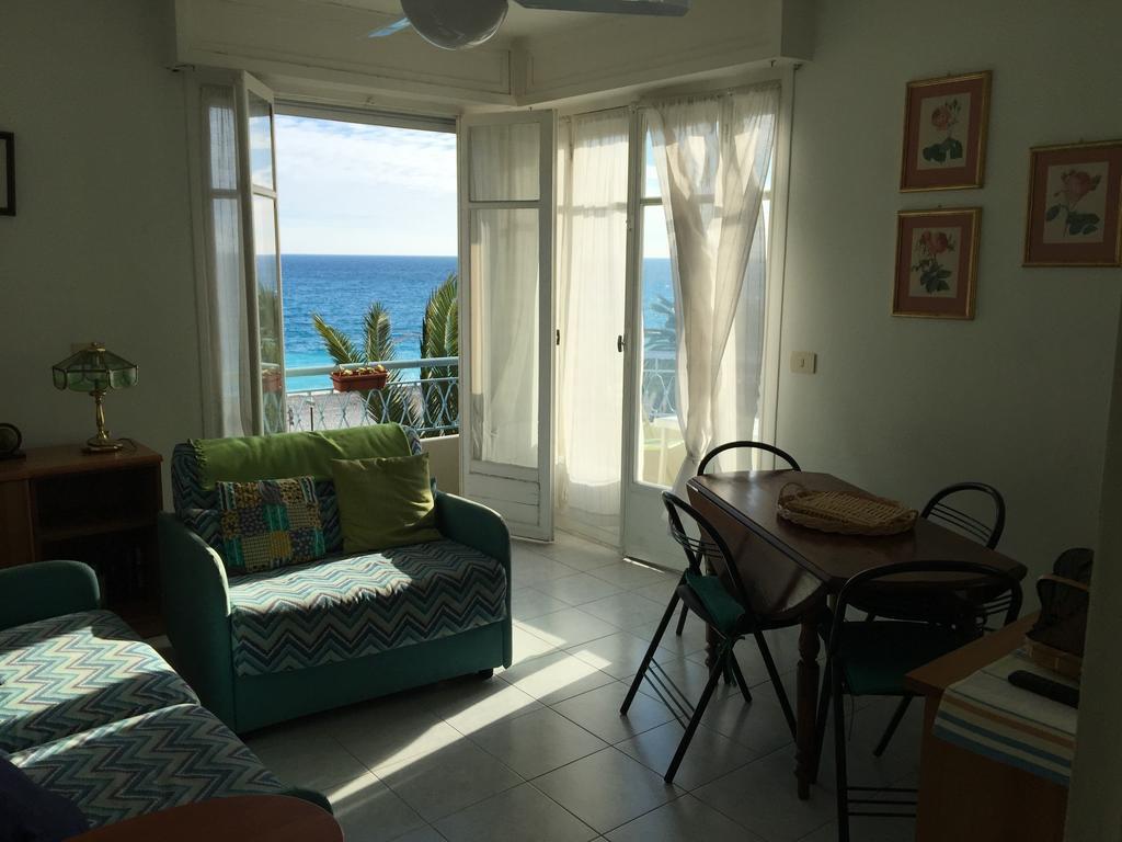 Appartement Palais Henri IV Nisa Cameră foto